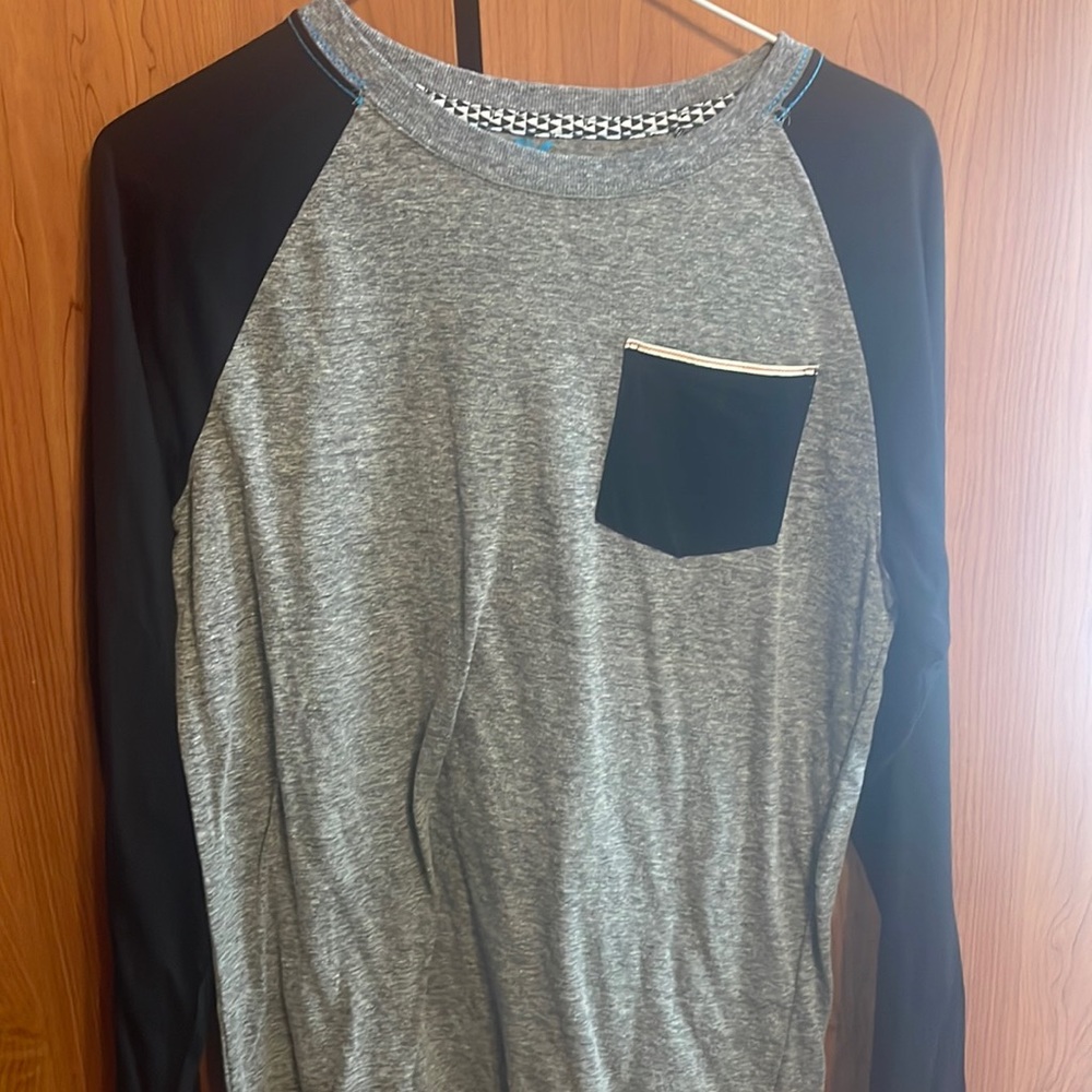 Shaun White T-shirt Gray/Black Size XL/16 Boys
